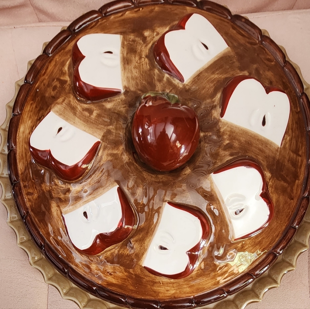 Vintage covered pie plate